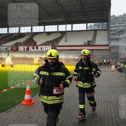 07.12.2025 - St. Pauli X-Mass-Run No. 15 Fabian Wolf http://msf.ph/oto/9415691 07.12.2025 11:05:27 Ziel 434, 1311, 1492, 1600, 1630 meine-sportfotos.de
