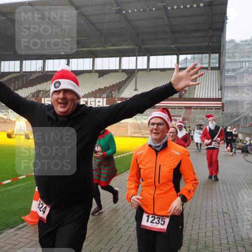 07.12.2025 - St. Pauli X-Mass-Run No. 15 Fabian Wolf http://msf.ph/oto/9416070 07.12.2025 11:07:39 Ziel 77, 315, 332, 377, 389, 397, 623, 1235, 1509, 1824, 1866, 1910, 2693 meine-sportfotos.de