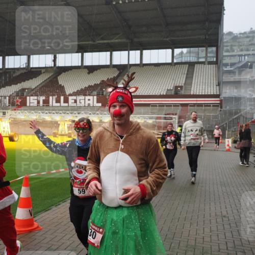 07.12.2025 - St. Pauli X-Mass-Run No. 15 Fabian Wolf http://msf.ph/oto/9416446 07.12.2025 11:09:38 Ziel 59, 66, 266, 330, 814, 971, 1084, 1157, 1463, 1477, 1579, 1582, 1641, 1851, 1870, 1945, 1974, 2042, 3151, 4190, 4191 meine-sportfotos.de