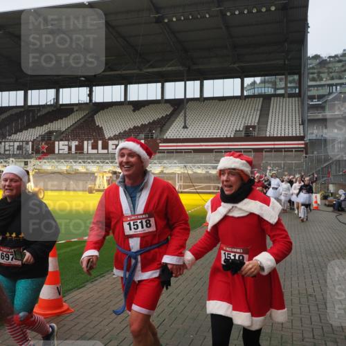 07.12.2025 - St. Pauli X-Mass-Run No. 15 Fabian Wolf http://msf.ph/oto/9416663 07.12.2025 11:11:13 Ziel 48, 411, 660, 697, 698, 777, 787, 788, 812, 815, 817, 832, 841, 909, 1145, 1146, 1147, 1518, 1519, 1557, 1565, 1568, 1619, 1707, 2258, 2742, 4801, 4813 meine-sportfotos.de