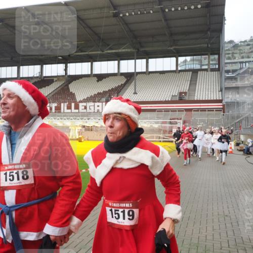 07.12.2025 - St. Pauli X-Mass-Run No. 15 Fabian Wolf http://msf.ph/oto/9416665 07.12.2025 11:11:13 Ziel 48, 411, 660, 697, 698, 777, 787, 788, 812, 815, 817, 832, 841, 909, 1145, 1146, 1147, 1518, 1519, 1557, 1565, 1568, 1619, 1707, 2258, 2742, 4801, 4813 meine-sportfotos.de