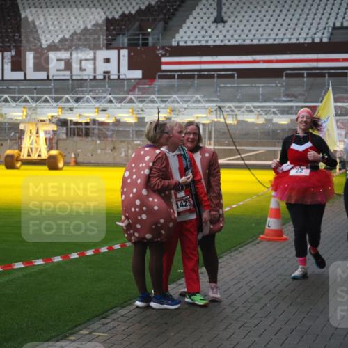07.12.2025 - St. Pauli X-Mass-Run No. 15 Fabian Wolf http://msf.ph/oto/9417005 07.12.2025 11:13:12 Ziel 17, 22, 47, 683, 684, 1022, 1175, 1178, 1645, 1646, 1647, 1703 meine-sportfotos.de