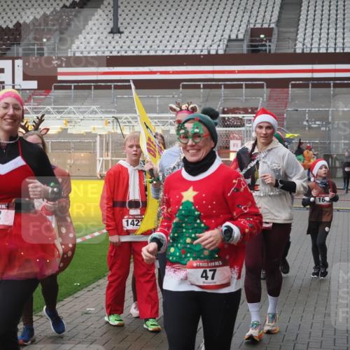 07.12.2025 - St. Pauli X-Mass-Run No. 15 Fabian Wolf http://msf.ph/oto/9417009 07.12.2025 11:13:14 Ziel 17, 22, 47, 683, 684, 1022, 1645, 1646, 1647 meine-sportfotos.de