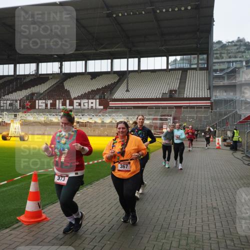 07.12.2025 - St. Pauli X-Mass-Run No. 15 Fabian Wolf http://msf.ph/oto/9417647 07.12.2025 11:19:41 Ziel 367, 373, 797, 1336, 1343, 1563, 2217, 3160 meine-sportfotos.de