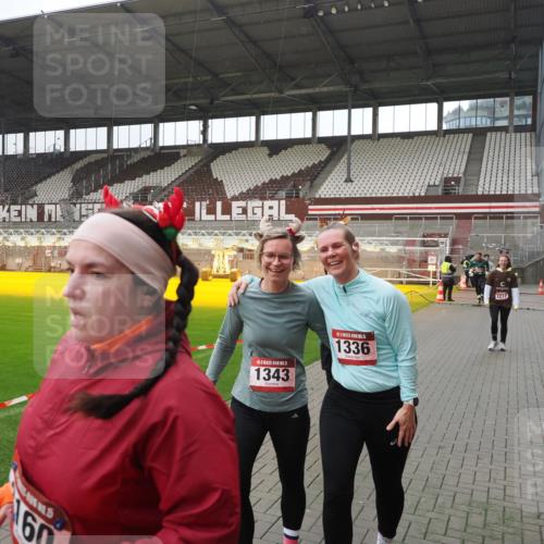 07.12.2025 - St. Pauli X-Mass-Run No. 15 Fabian Wolf http://msf.ph/oto/9417666 07.12.2025 11:19:46 Ziel 367, 373, 1336, 1343, 2217, 2581, 3075, 3160, 3822, 3823 meine-sportfotos.de