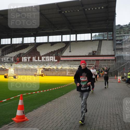 07.12.2025 - St. Pauli X-Mass-Run No. 15 Fabian Wolf http://msf.ph/oto/9418360 07.12.2025 11:25:22 Ziel 1544, 1961, 2151, 2244, 3126, 3290, 3296, 3301, 4101, 5003 meine-sportfotos.de