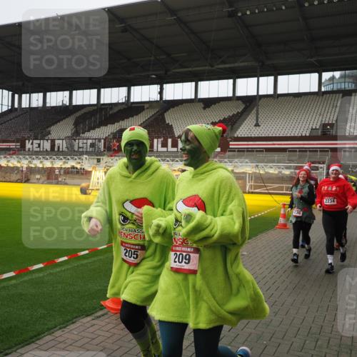 07.12.2025 - St. Pauli X-Mass-Run No. 15 Fabian Wolf http://msf.ph/oto/9418569 07.12.2025 11:26:43 Ziel 205, 209, 2024, 2026, 2175, 2176, 2234, 2236, 2237, 2240, 2748, 2749, 2813, 2942, 4884 meine-sportfotos.de