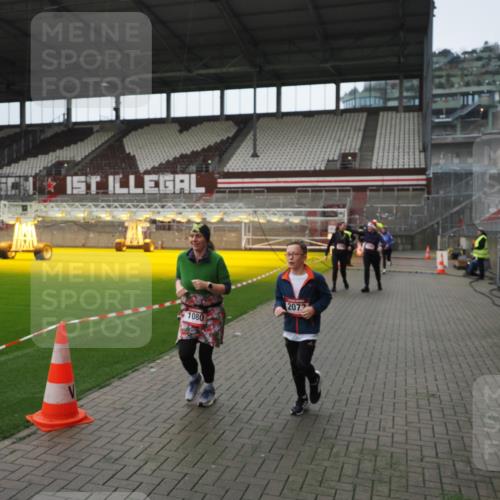 07.12.2025 - St. Pauli X-Mass-Run No. 15 Fabian Wolf http://msf.ph/oto/9418616 07.12.2025 11:27:00 Ziel 1080, 2072, 2175, 2176, 2789, 2790, 2887, 2972, 2979, 3098, 3099 meine-sportfotos.de