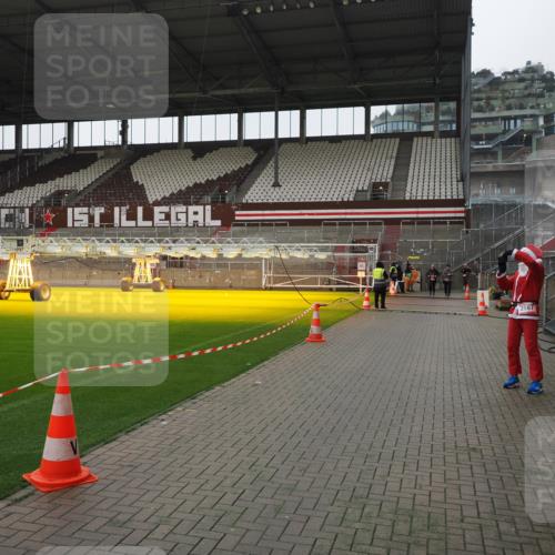 07.12.2025 - St. Pauli X-Mass-Run No. 15 Fabian Wolf http://msf.ph/oto/9418733 07.12.2025 11:27:46 Ziel 407, 534, 776, 790, 2567, 2623 meine-sportfotos.de