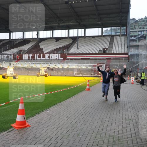 07.12.2025 - St. Pauli X-Mass-Run No. 15 Fabian Wolf http://msf.ph/oto/9418793 07.12.2025 11:28:08 Ziel 1082, 2138, 2139, 2192, 2196, 2655, 2930, 2980, 3027, 3057, 3063, 3074, 4644, 4653, 4655 meine-sportfotos.de