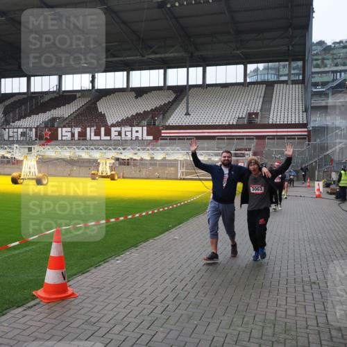07.12.2025 - St. Pauli X-Mass-Run No. 15 Fabian Wolf http://msf.ph/oto/9418797 07.12.2025 11:28:09 Ziel 1082, 2138, 2139, 2192, 2196, 2655, 2930, 2980, 3027, 3057, 3063, 3074, 4644, 4653, 4655 meine-sportfotos.de