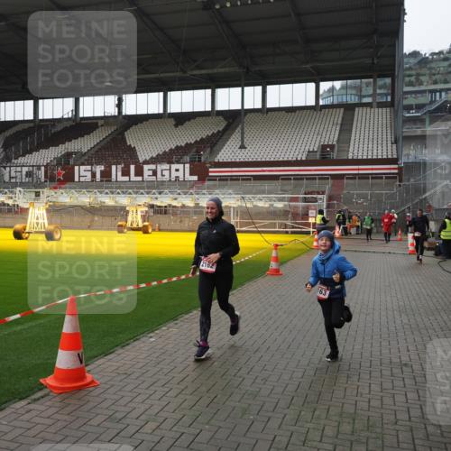 07.12.2025 - St. Pauli X-Mass-Run No. 15 Fabian Wolf http://msf.ph/oto/9418828 07.12.2025 11:28:19 Ziel 2162, 2163, 2164, 3057, 3063, 3074, 3599, 3670, 4644, 4653, 4655 meine-sportfotos.de