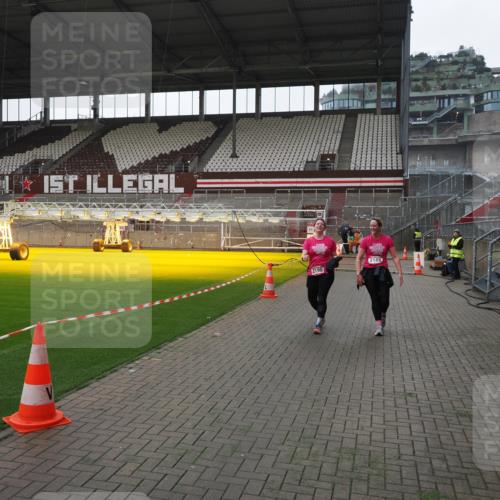 07.12.2025 - St. Pauli X-Mass-Run No. 15 Fabian Wolf http://msf.ph/oto/9418955 07.12.2025 11:29:00 Ziel 2038, 2189, 2190, 2709, 4837, 4838 meine-sportfotos.de