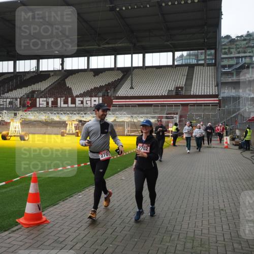 07.12.2025 - St. Pauli X-Mass-Run No. 15 Fabian Wolf http://msf.ph/oto/9419014 07.12.2025 11:29:29 Ziel 861, 1759, 2213, 2285, 2500, 2522, 2676, 2701, 2702, 2882, 3143, 3144, 3146, 4392, 4432, 4452 meine-sportfotos.de