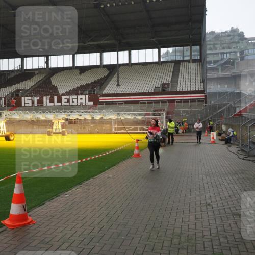 07.12.2025 - St. Pauli X-Mass-Run No. 15 Fabian Wolf http://msf.ph/oto/9419412 07.12.2025 11:32:02 Ziel 2048, 2050, 2120, 2497, 2523, 2527, 3343, 3678, 4633, 4640, 4642 meine-sportfotos.de