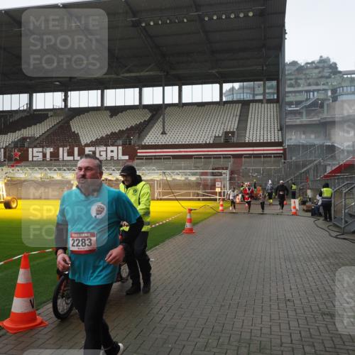 07.12.2025 - St. Pauli X-Mass-Run No. 15 Fabian Wolf http://msf.ph/oto/9419495 07.12.2025 11:32:29 Ziel 1081, 1884, 1886, 1999, 2000, 2283, 2419, 2595, 3173, 3177 meine-sportfotos.de