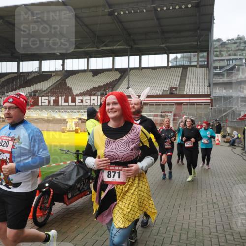 07.12.2025 - St. Pauli X-Mass-Run No. 15 Fabian Wolf http://msf.ph/oto/9419763 07.12.2025 11:34:20 Ziel 820, 825, 864, 869, 871, 1001, 1710, 1908, 2277, 2280, 2635, 2809, 3387, 3448 meine-sportfotos.de