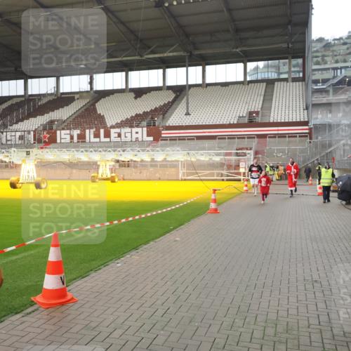 07.12.2025 - St. Pauli X-Mass-Run No. 15 Fabian Wolf http://msf.ph/oto/9419842 07.12.2025 11:35:09 Ziel 316, 2150, 2413, 2481, 3005, 3148, 3149 meine-sportfotos.de