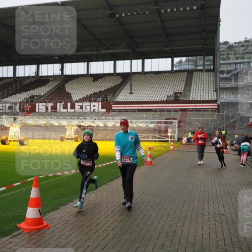 07.12.2025 - St. Pauli X-Mass-Run No. 15 Fabian Wolf http://msf.ph/oto/9420121 07.12.2025 11:37:10 Ziel 484, 991, 1280, 2022, 2102, 2153, 2279, 2686, 3931 meine-sportfotos.de