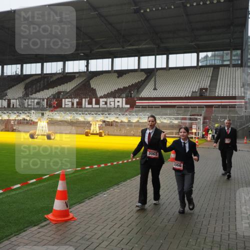 07.12.2025 - St. Pauli X-Mass-Run No. 15 Fabian Wolf http://msf.ph/oto/9420257 07.12.2025 11:38:19 Ziel 2395, 2396, 2715, 3065, 3066, 3341, 3762, 3765 meine-sportfotos.de