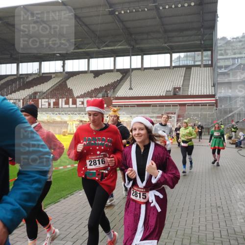 07.12.2025 - St. Pauli X-Mass-Run No. 15 Fabian Wolf http://msf.ph/oto/9420320 07.12.2025 11:38:45 Ziel 453, 1133, 1318, 1601, 1605, 1606, 2010, 2011, 2099, 2815, 2816, 3365, 3367, 3508, 4822 meine-sportfotos.de