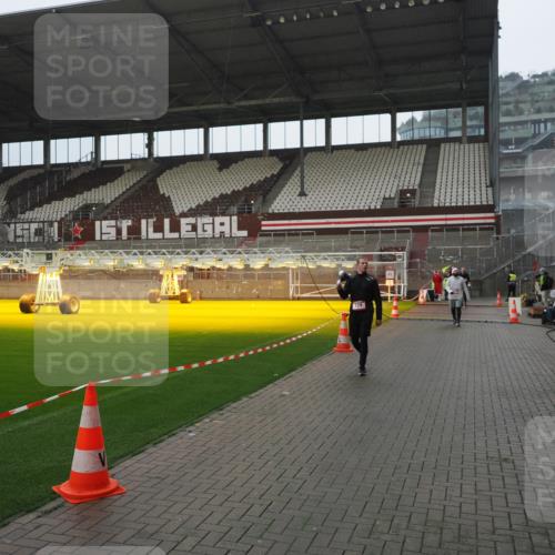 07.12.2025 - St. Pauli X-Mass-Run No. 15 Fabian Wolf http://msf.ph/oto/9420359 07.12.2025 11:38:55 Ziel 453, 729, 1133, 1318, 1601, 1605, 1606, 1737, 2010, 2011, 2099, 2602, 2815, 2816, 3508 meine-sportfotos.de