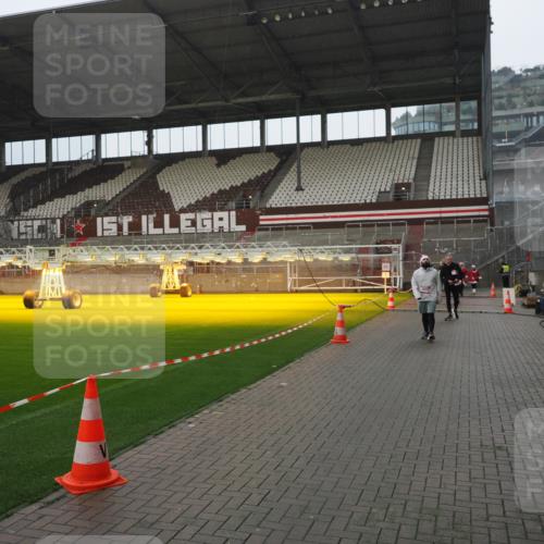 07.12.2025 - St. Pauli X-Mass-Run No. 15 Fabian Wolf http://msf.ph/oto/9420372 07.12.2025 11:39:00 Ziel 453, 729, 1737, 2010, 2011, 2602, 3357 meine-sportfotos.de