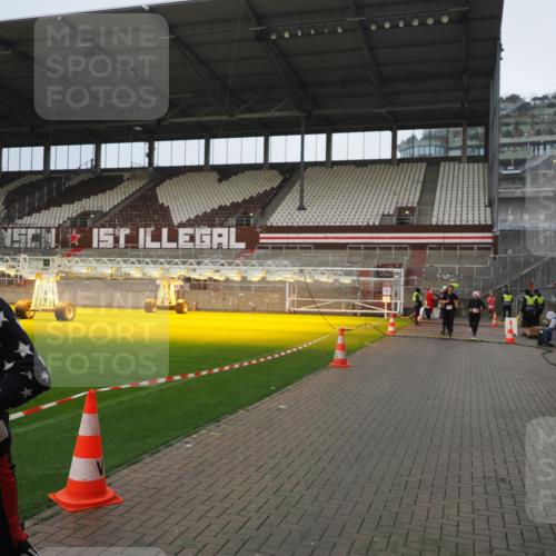 07.12.2025 - St. Pauli X-Mass-Run No. 15 Fabian Wolf http://msf.ph/oto/9420550 07.12.2025 11:40:31 Ziel 1061, 1756, 2144, 2416, 2417, 2713, 3554, 3824, 3825, 3850 meine-sportfotos.de