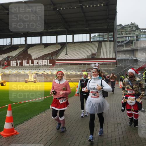 07.12.2025 - St. Pauli X-Mass-Run No. 15 Fabian Wolf http://msf.ph/oto/9420824 07.12.2025 11:42:07 Ziel 15, 462, 465, 1834, 2291, 3717, 3810, 3922, 3923, 4605 meine-sportfotos.de