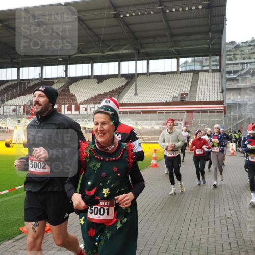 07.12.2025 - St. Pauli X-Mass-Run No. 15 Fabian Wolf http://msf.ph/oto/9420975 07.12.2025 11:43:13 Ziel 1, 2230, 2669, 3621, 3622, 3623, 3625, 3676, 3827, 4604, 4817, 4828, 4842, 5001, 5002 meine-sportfotos.de