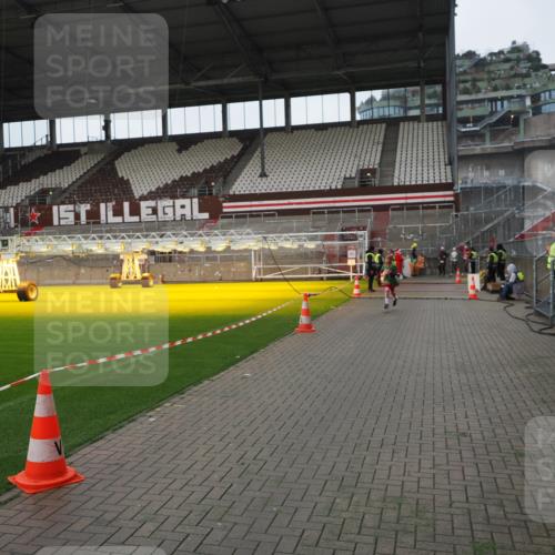 07.12.2025 - St. Pauli X-Mass-Run No. 15 Fabian Wolf http://msf.ph/oto/9421475 07.12.2025 11:46:22 Ziel 949, 954, 1058, 1073, 1433, 1454, 2437, 2716, 2935, 2941, 3523, 3524, 3620 meine-sportfotos.de