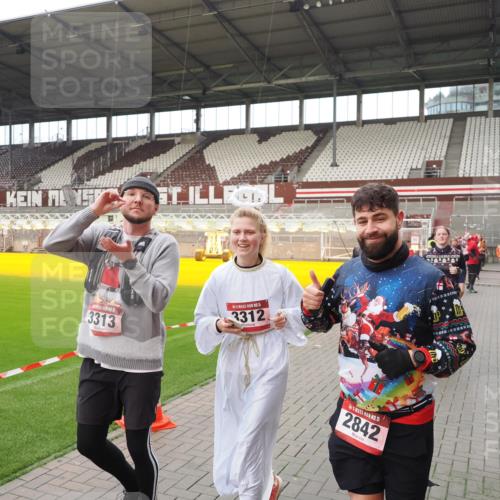 07.12.2025 - St. Pauli X-Mass-Run No. 15 Fabian Wolf http://msf.ph/oto/9421813 07.12.2025 11:48:03 Ziel 207, 724, 796, 1471, 1474, 1597, 2381, 2384, 2451, 2452, 2475, 2516, 2842, 3227, 3312, 3313, 3542, 3545, 3547, 3602, 4425, 4427 meine-sportfotos.de