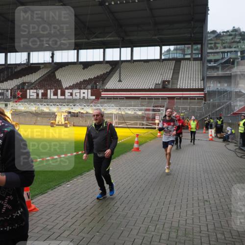 07.12.2025 - St. Pauli X-Mass-Run No. 15 Fabian Wolf http://msf.ph/oto/9421825 07.12.2025 11:48:06 Ziel 207, 724, 796, 1471, 1474, 1597, 2381, 2384, 2516, 2842, 3312, 3313, 3542, 3545, 3547, 3602, 4425, 4427 meine-sportfotos.de