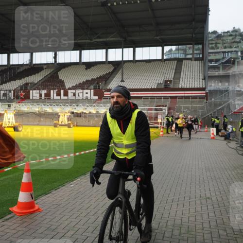 07.12.2025 - St. Pauli X-Mass-Run No. 15 Fabian Wolf http://msf.ph/oto/9421856 07.12.2025 11:48:14 Ziel 207, 724, 796, 990, 3504, 3528, 3542, 3545, 3547, 3602, 3657 meine-sportfotos.de