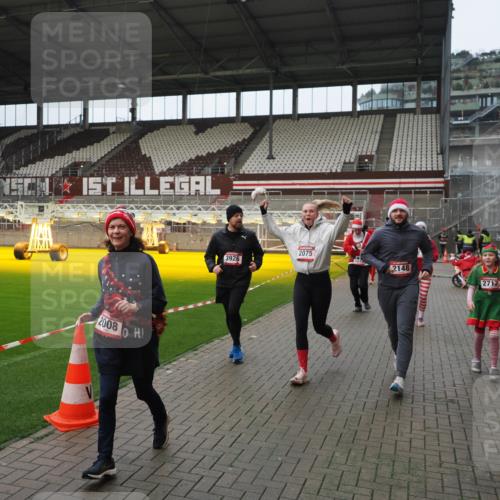 07.12.2025 - St. Pauli X-Mass-Run No. 15 Fabian Wolf http://msf.ph/oto/9421949 07.12.2025 11:48:45 Ziel 1613, 1891, 1911, 1926, 1966, 1967, 2008, 2075, 2148, 2432, 2717, 2718, 3023, 3388, 3646, 3926, 4134, 4423, 4424, 4426, 4477, 4480 meine-sportfotos.de