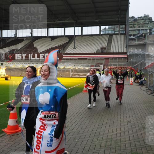 07.12.2025 - St. Pauli X-Mass-Run No. 15 Fabian Wolf http://msf.ph/oto/9422350 07.12.2025 11:51:46 Ziel 648, 650, 2025, 2027, 3583, 3790, 3794, 3795, 3853, 3875, 4602, 4610 meine-sportfotos.de
