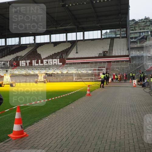 07.12.2025 - St. Pauli X-Mass-Run No. 15 Fabian Wolf http://msf.ph/oto/9422478 07.12.2025 11:52:33 Ziel 613, 618, 620, 644, 3276, 3280, 3886 meine-sportfotos.de