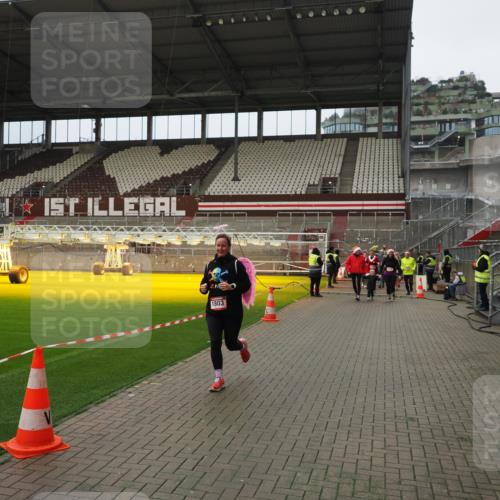 07.12.2025 - St. Pauli X-Mass-Run No. 15 Fabian Wolf http://msf.ph/oto/9422535 07.12.2025 11:53:02 Ziel 104, 1238, 1239, 1467, 1592, 1803, 2966, 3006, 3355, 3749, 3750 meine-sportfotos.de
