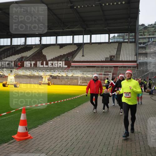 07.12.2025 - St. Pauli X-Mass-Run No. 15 Fabian Wolf http://msf.ph/oto/9422542 07.12.2025 11:53:08 Ziel 104, 524, 1238, 1239, 1289, 1290, 1467, 1592, 1803, 2685, 2735, 2966, 3006, 3355, 3356, 3749, 3750 meine-sportfotos.de