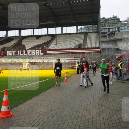 07.12.2025 - St. Pauli X-Mass-Run No. 15 Fabian Wolf http://msf.ph/oto/9422674 07.12.2025 11:54:13 Ziel 2229, 2625, 2626, 2629, 2759, 2963, 2970, 3031, 3247, 3418, 3989 meine-sportfotos.de