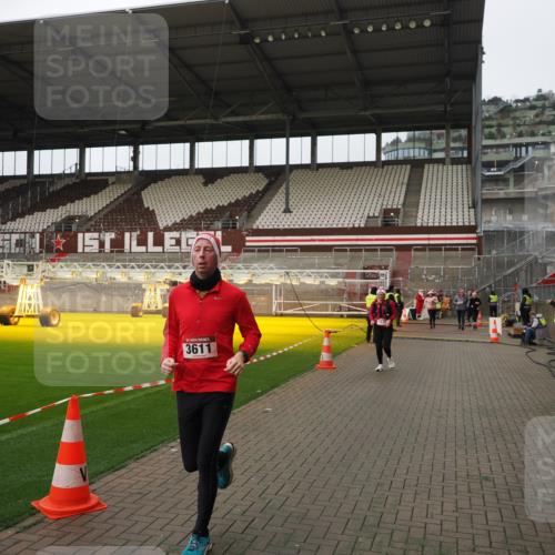 07.12.2025 - St. Pauli X-Mass-Run No. 15 Fabian Wolf http://msf.ph/oto/9422832 07.12.2025 11:55:29 Ziel 1131, 1132, 1448, 1720, 1835, 2671, 3611, 3991 meine-sportfotos.de