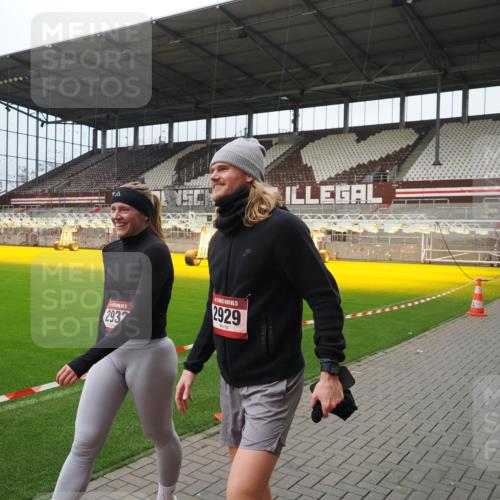 07.12.2025 - St. Pauli X-Mass-Run No. 15 Fabian Wolf http://msf.ph/oto/9423024 07.12.2025 11:56:43 Ziel 2596, 2598, 2599, 2929, 2932, 3007, 3433, 3842, 3843, 3844, 4172, 4174 meine-sportfotos.de