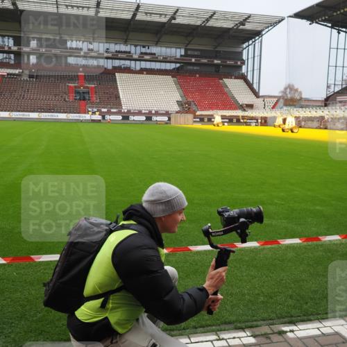 07.12.2025 - St. Pauli X-Mass-Run No. 15 Fabian Wolf http://msf.ph/oto/9423182 07.12.2025 11:58:08 Ziel 3801, 3817, 4218, 4240 meine-sportfotos.de