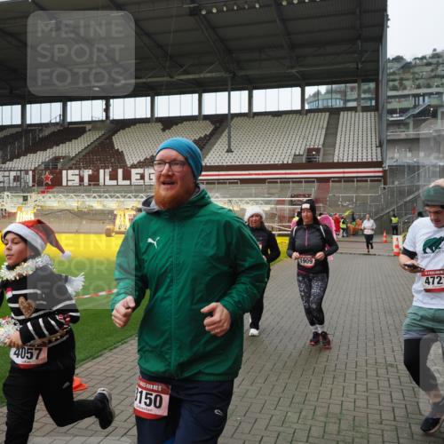 07.12.2025 - St. Pauli X-Mass-Run No. 15 Fabian Wolf http://msf.ph/oto/9423234 07.12.2025 11:58:26 Ziel 163, 1151, 1909, 1914, 3150, 3457, 3661, 4057, 4721 meine-sportfotos.de