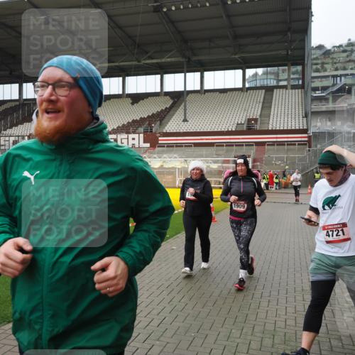 07.12.2025 - St. Pauli X-Mass-Run No. 15 Fabian Wolf http://msf.ph/oto/9423235 07.12.2025 11:58:26 Ziel 163, 1151, 1909, 1914, 3150, 3457, 3661, 4057, 4721 meine-sportfotos.de
