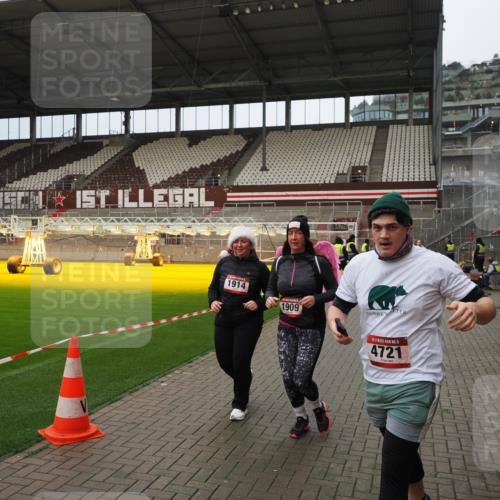 07.12.2025 - St. Pauli X-Mass-Run No. 15 Fabian Wolf http://msf.ph/oto/9423237 07.12.2025 11:58:27 Ziel 163, 1151, 1909, 1914, 3150, 3457, 3661, 4057, 4721 meine-sportfotos.de