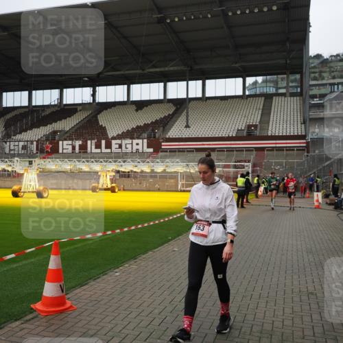 07.12.2025 - St. Pauli X-Mass-Run No. 15 Fabian Wolf http://msf.ph/oto/9423251 07.12.2025 11:58:36 Ziel 163, 1151, 1909, 1914, 3150, 3192, 4057, 4505, 4721 meine-sportfotos.de