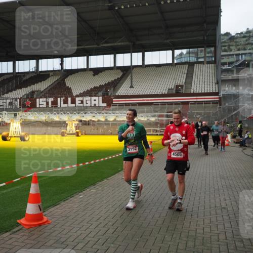 07.12.2025 - St. Pauli X-Mass-Run No. 15 Fabian Wolf http://msf.ph/oto/9423266 07.12.2025 11:58:43 Ziel 163, 409, 413, 415, 419, 589, 3192, 3533, 4312, 4505 meine-sportfotos.de