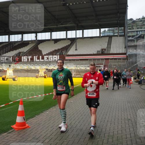 07.12.2025 - St. Pauli X-Mass-Run No. 15 Fabian Wolf http://msf.ph/oto/9423269 07.12.2025 11:58:44 Ziel 163, 409, 413, 415, 419, 589, 3192, 3533, 4312, 4505 meine-sportfotos.de