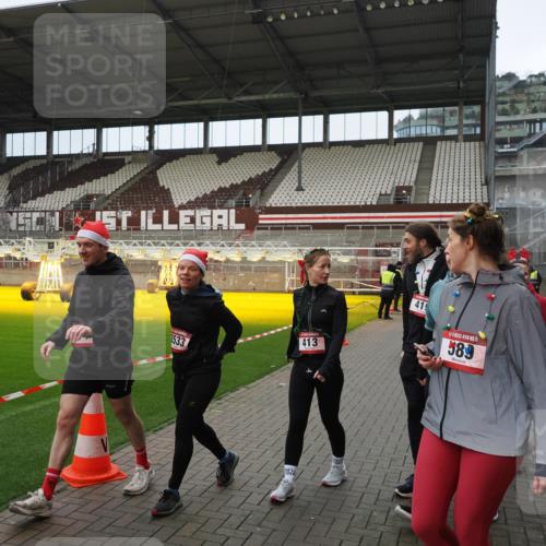 07.12.2025 - St. Pauli X-Mass-Run No. 15 Fabian Wolf http://msf.ph/oto/9423304 07.12.2025 11:58:55 Ziel 409, 413, 415, 419, 589, 1777, 3533, 4312 meine-sportfotos.de